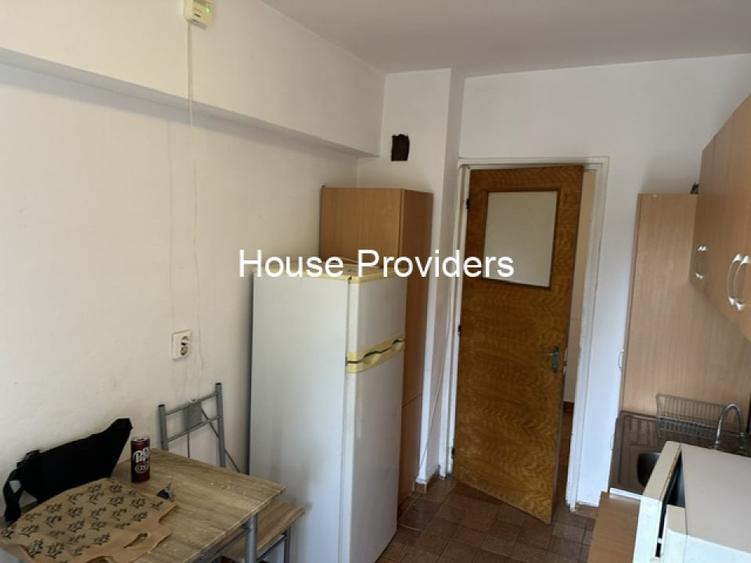 Apartament cu 2 camere în P-ța Victoriei