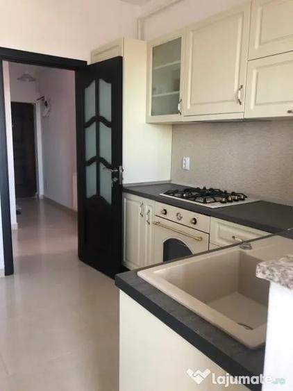 Apartament cu 2 camere decomandat în Prundu