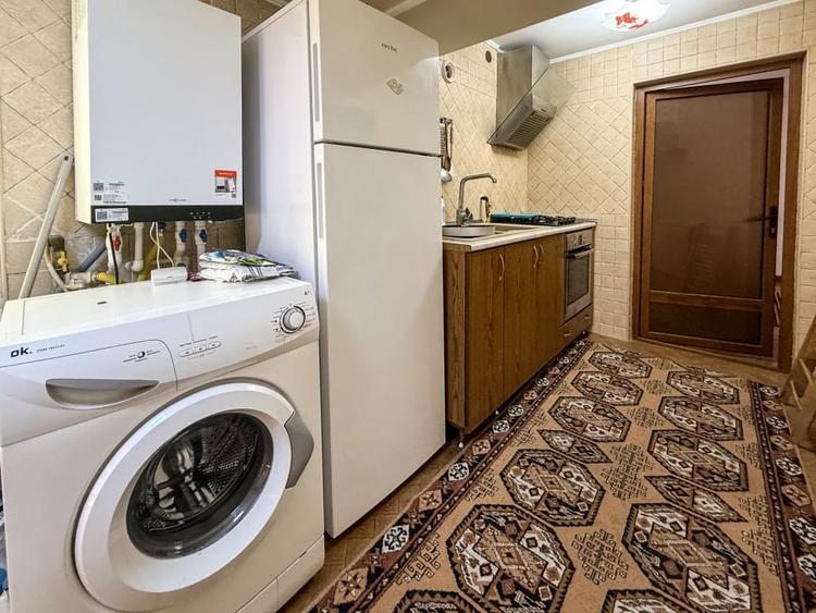 Casă cu 3 camere cu Canalizare în Viile Noi