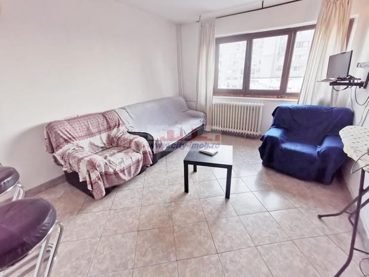 Apartament cu 3 camere decomandat în Banu Manta