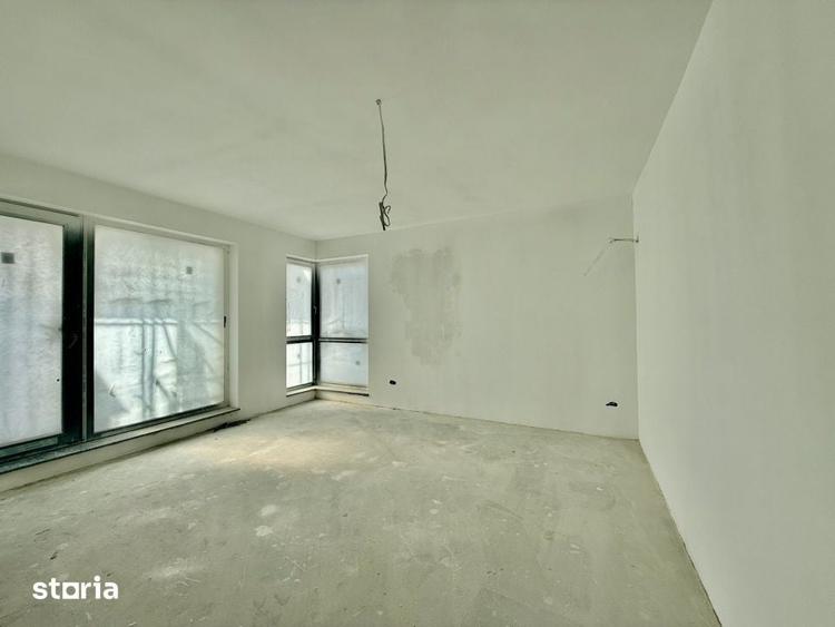 Apartament cu 3 camere decomandat în Ștefan cel Mare
