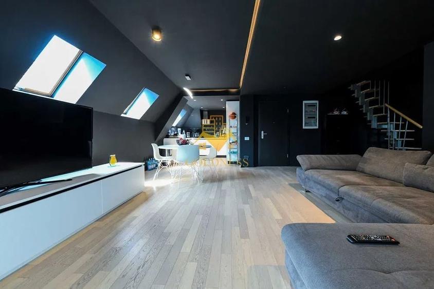 Apartament cu 3 camere semidecomandat, mobilat în Europa