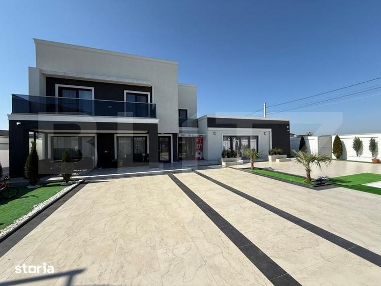 Casă cu 6 camere cu Teren 560 Mp în Malu Mare