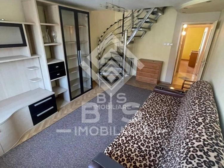 Apartament cu 4 camere decomandat în Sud-Est