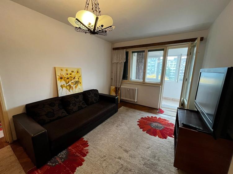 Apartament cu 2 camere decomandat în P-ța Gorjului