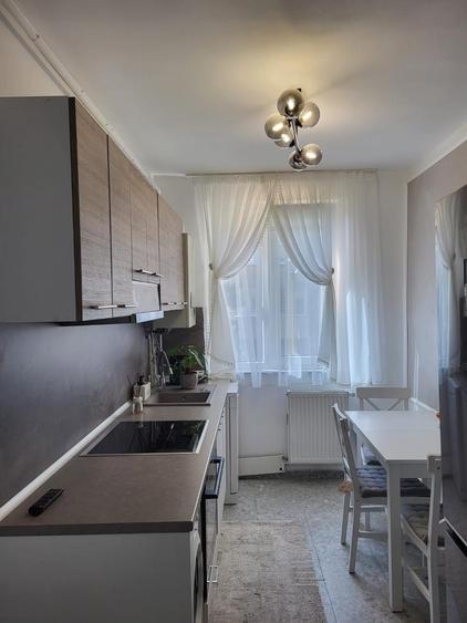 Apartament cu 2 camere circular în Centrul Civic