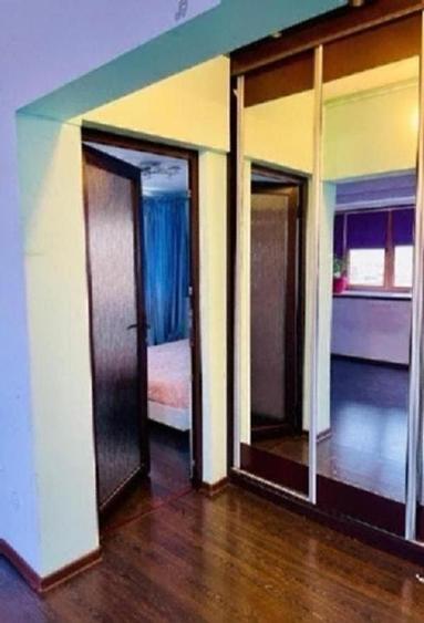 Apartament cu 3 camere semidecomandat, mobilat în Grivița