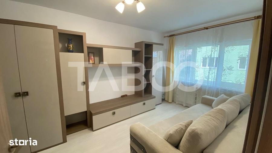 Apartament cu 3 camere decomandat în Vasile Aaron