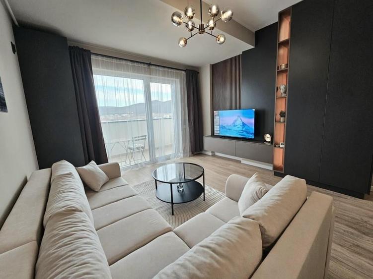 Apartament ultrafinisat cu 2 camere,etaj intermediar, zona eroilor - 12