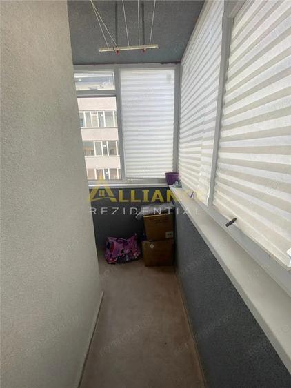 Apartament cu 3 camere, mobilat în Metalurgiei