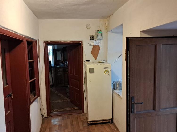 Casă individuală cu 3 camere cu Teren 800 Mp în Hunia