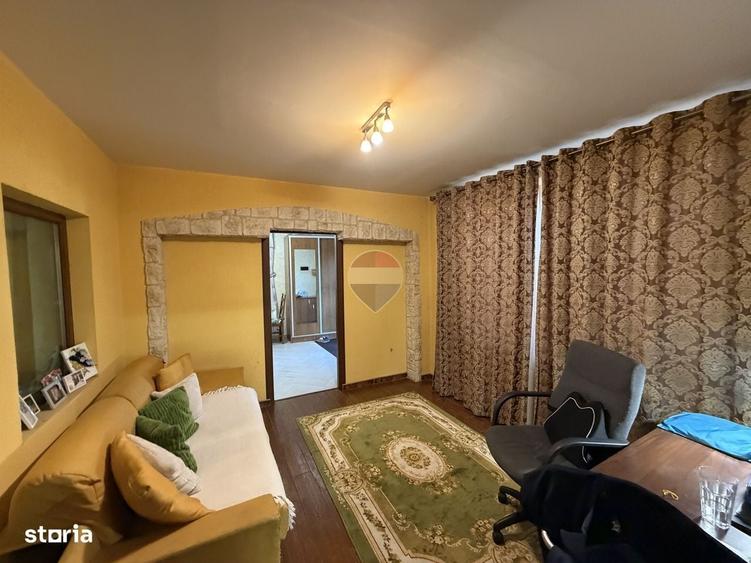 Casă cu 4 camere în Putna
