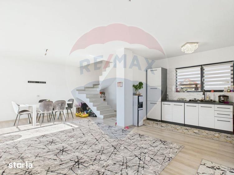 Casă cu 4 camere cu Teren 262 Mp în Central