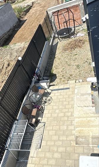 Casă cu 3 camere în Central