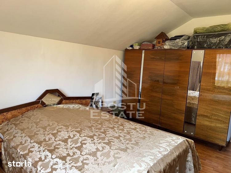 Casă cu 5 camere cu Teren 856 Mp în Sânandrei