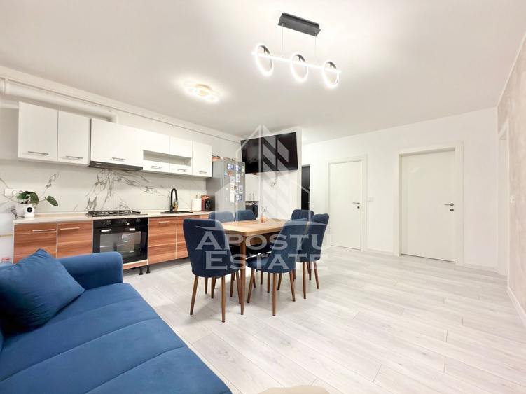 Apartament cu 3 camere semidecomandat, mobilat în Giroc