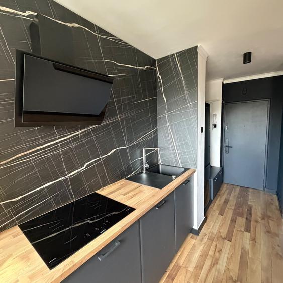 Apartament cu 2 camere semidecomandat, mobilat în Universitate