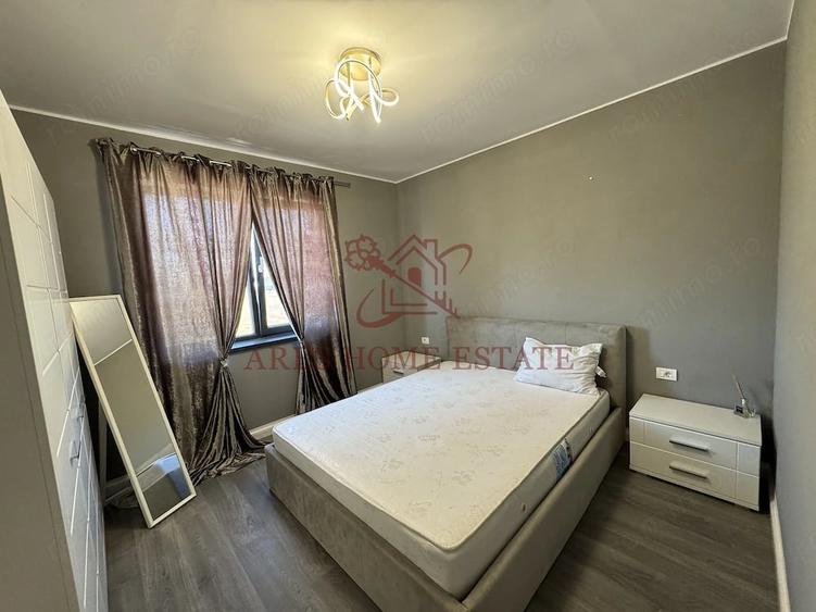 Apartament cu 2 camere decomandat în Giroc