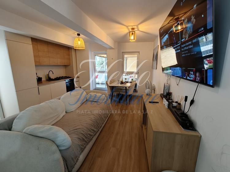 Apartament cu 2 camere semidecomandat, mobilat în Florești