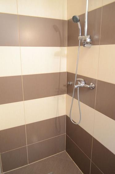 Apartament cu 3 camere decomandat, mobilat în Grigorescu
