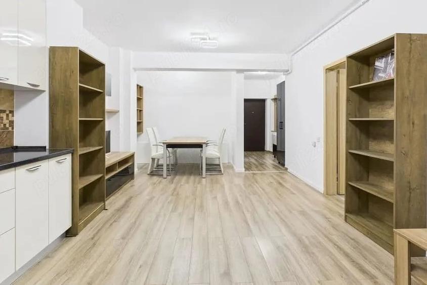 Apartament cu 2 camere decomandat în Păcii
