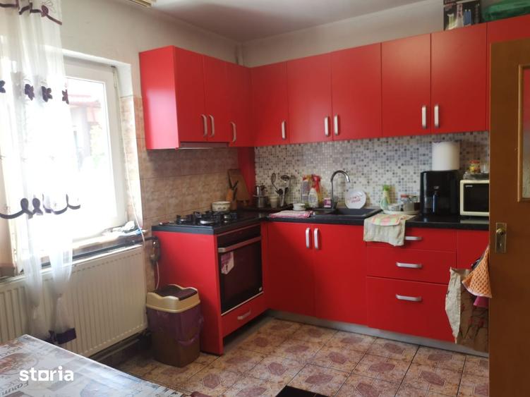 Casa compusa din 2 apartamente, Trivale, teren 450 mp - 2