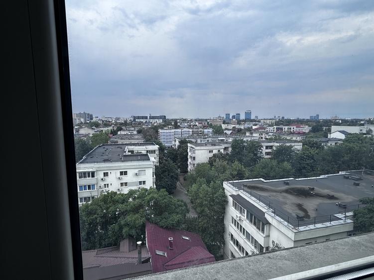 Apartament cu 2 camere decomandat în Tei