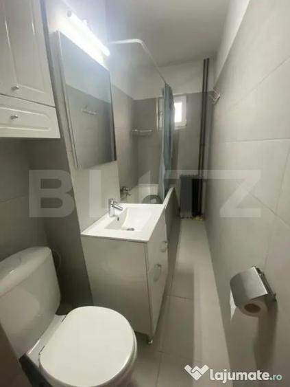 Apartament cu 2 camere semidecomandat, mobilat în P-ța Unirii
