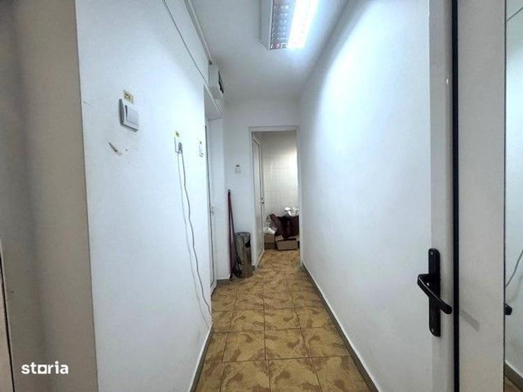 Spațiu comercial, de 43 mp, în Central