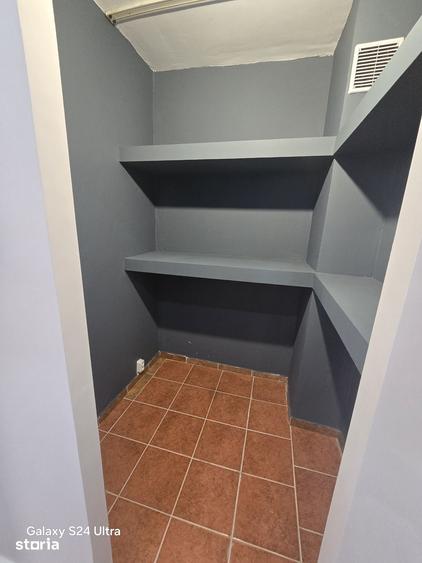 Apartament cu 4 camere decomandat în Calea București