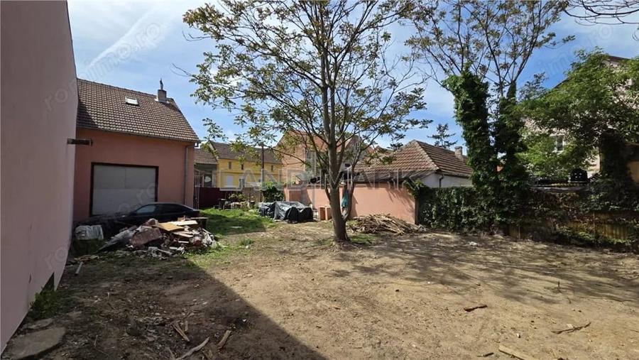 Casă cu Teren 485 Mp în Iosefin