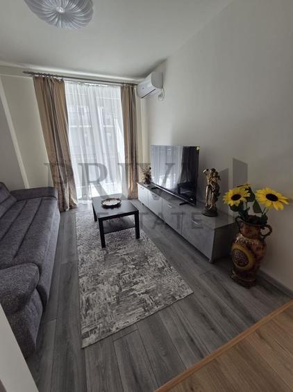 Apartament cu 3 camere, mobilat în Aradului