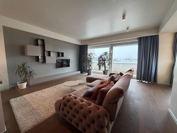 Apartament  ultrafinisat cu 3 dormitoare, mobilier modern si garaj - 1