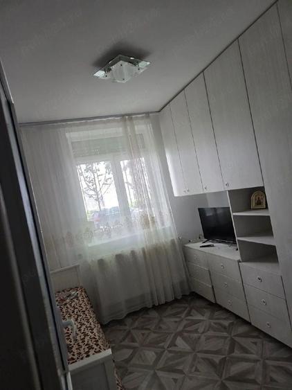 Apartament cu 2 camere decomandat, mobilat în Teiul Doamnei