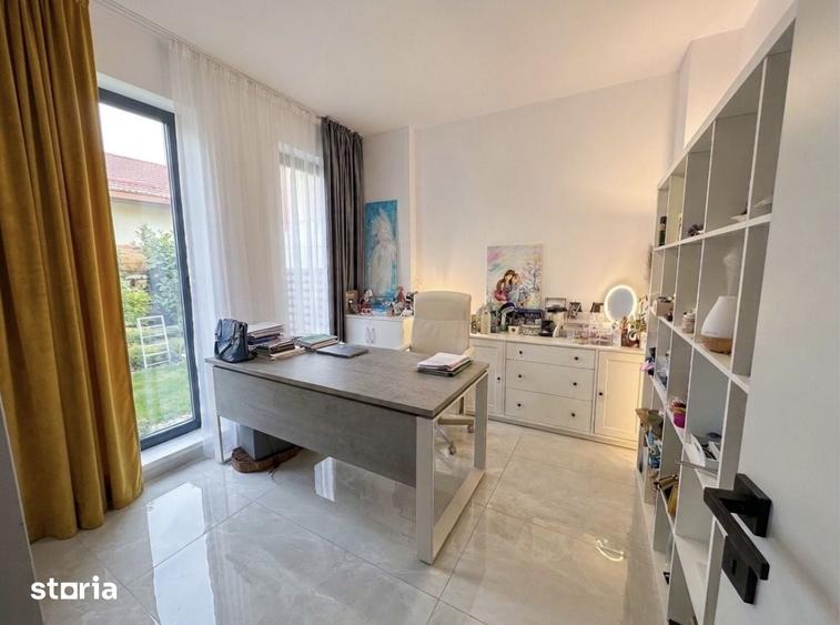 Casă cu 5 camere cu Teren 580 Mp în Balotești