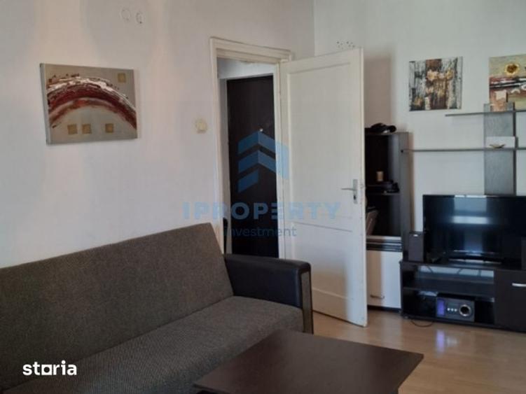 Apartament cu 2 camere semidecomandat în Centrul Civic