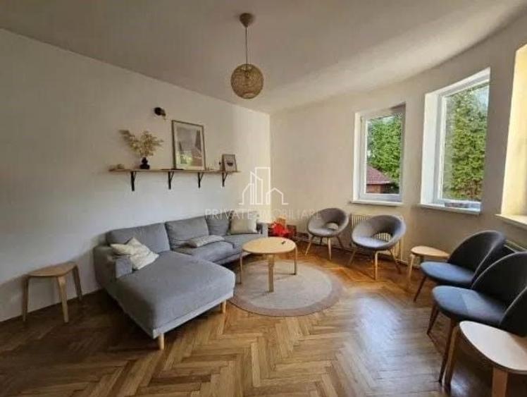 Spațiu comercial, de 550 mp, în Platou