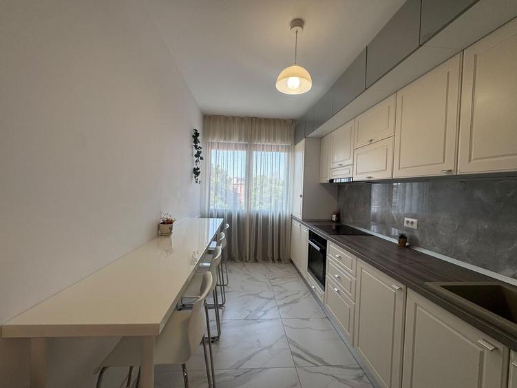 Apartament cu 2 camere decomandat, mobilat în Băneasa
