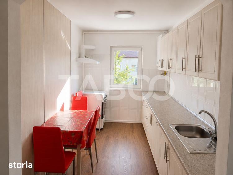 Apartament cu 3 camere decomandat, mobilat în Central