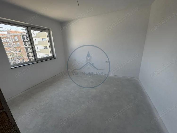 Apartament cu 3 camere decomandat în Cetății