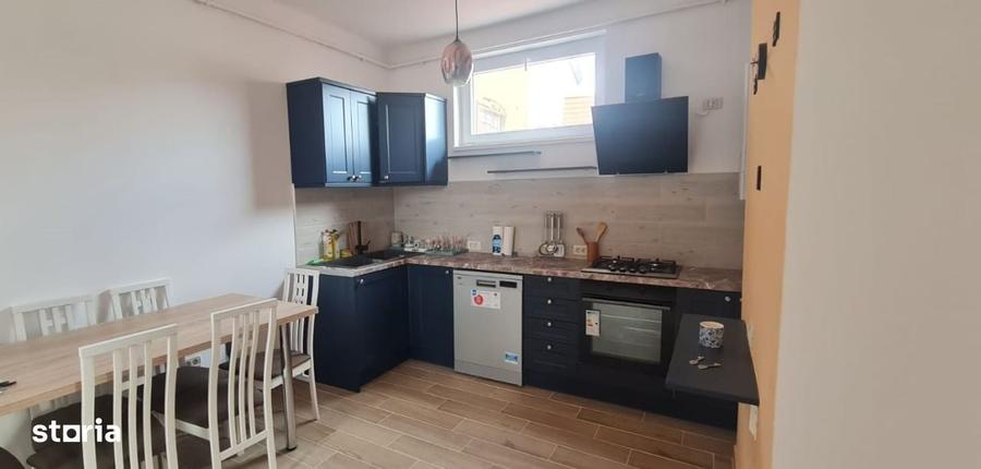 Apartament cu 4 camere în Centrul Civic