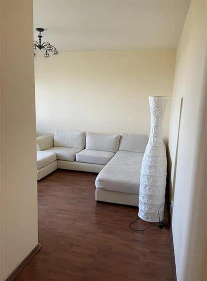 Apartament cu 2 camere decomandat, mobilat în Berceni