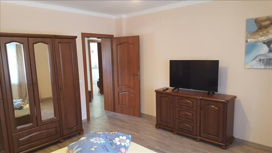 Casă cu 3 camere cu Canalizare în Periferie