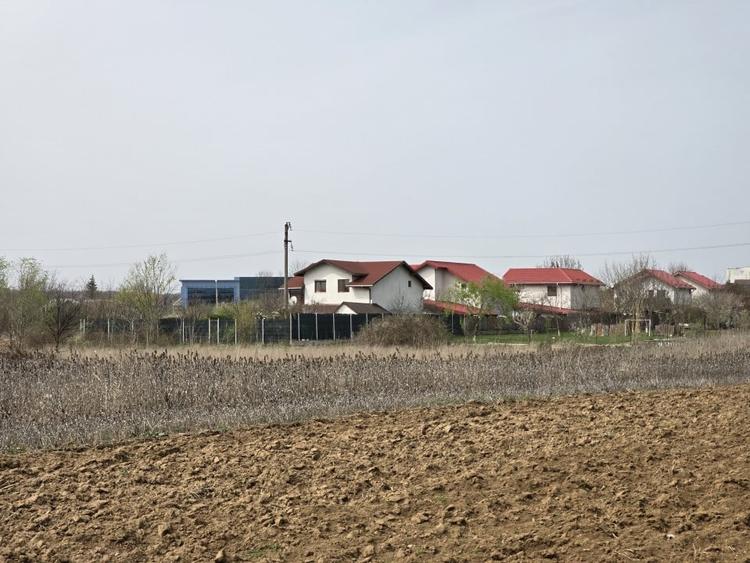 Teren Construcții intravilan de 4783 mp, în Ciolpani