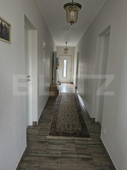 Casă individuală cu 12 camere cu Canalizare în Luduș