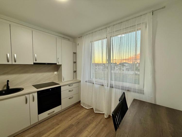 Apartament cu 3 camere decomandat, mobilat în Șelimbăr