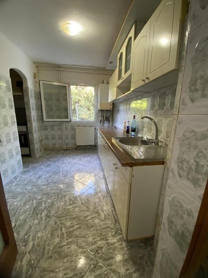 Apartament cu 2 camere decomandat în Narcisa