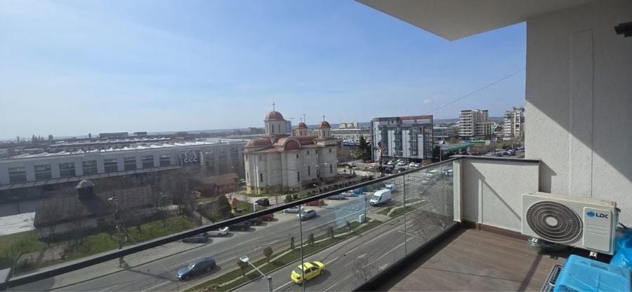 Apartament cu 2 camere decomandat în Calea București