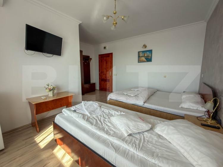 Spațiu comercial, de 1,030 mp, în Sânmartin
