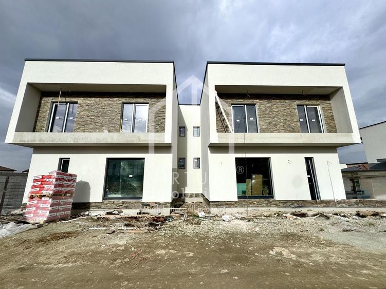 Casă individuală cu 4 camere cu Canalizare în Șelimbăr